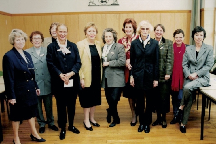 Heidelberger Zontians bei der Auftaktveranstaltung im April 2000